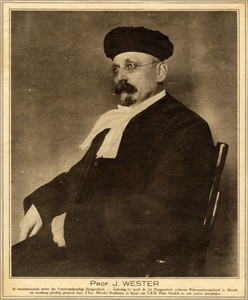 107090 Portret van prof.J. Wester, geboren 1869, leraar aan de Rijksveeartsenijschool te Utrecht (1907-1918), ...